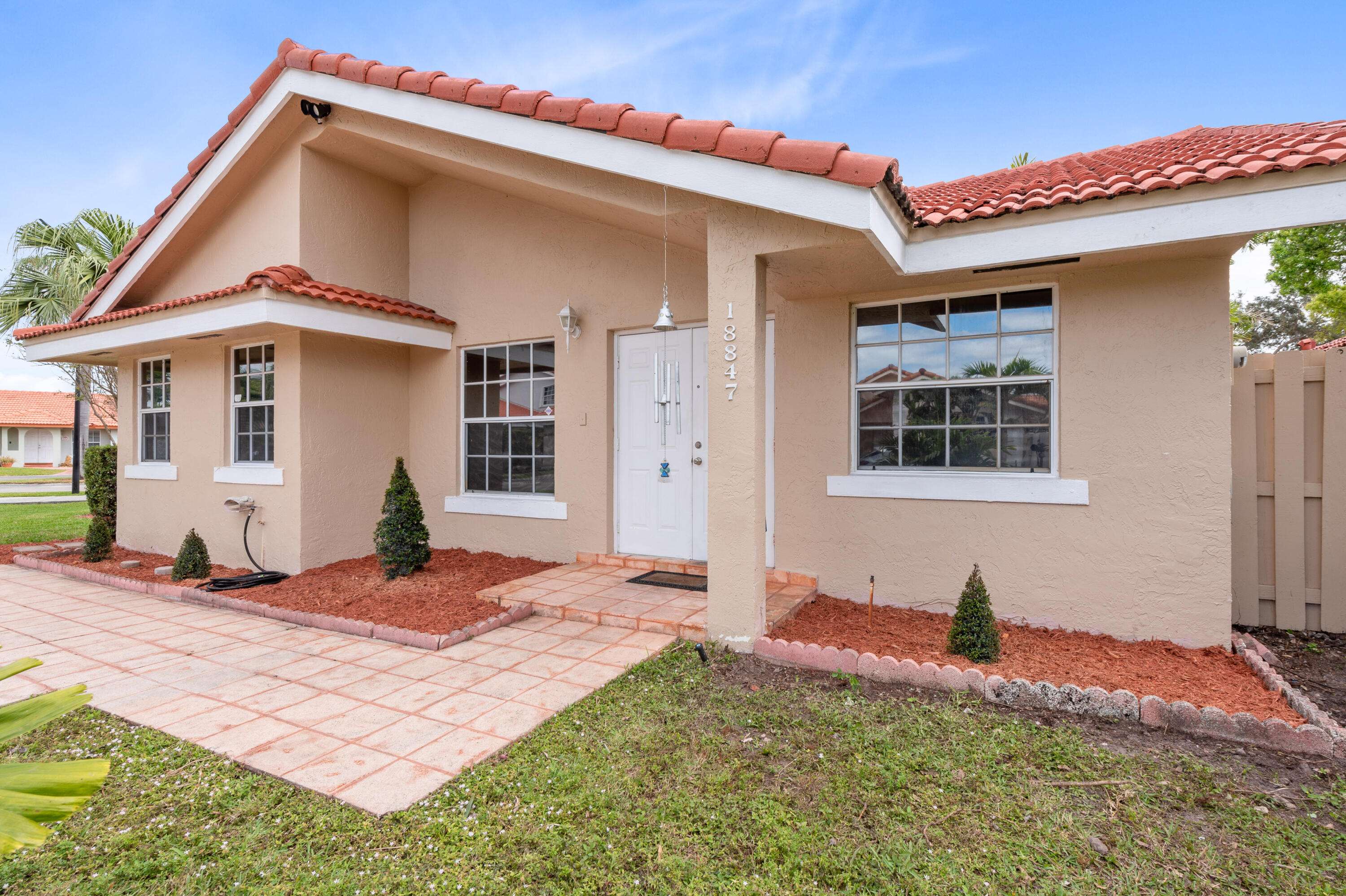 Hialeah, FL 33015,18847 NW 83rd PL