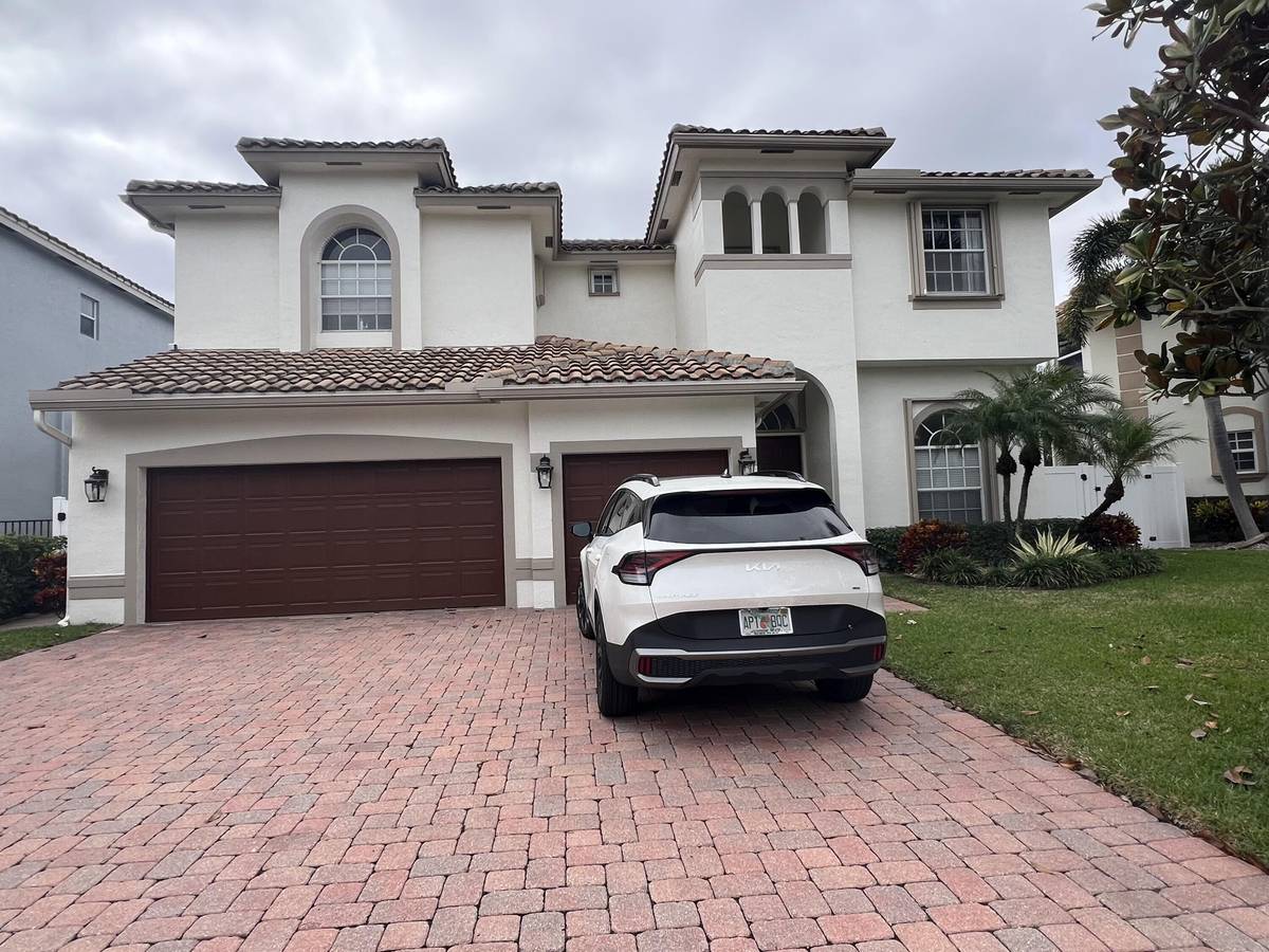 Boynton Beach, FL 33437,9785 Coronado Lake DR