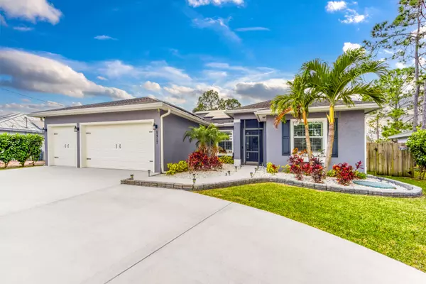 5917 NW Hann DR, Port Saint Lucie, FL 34986