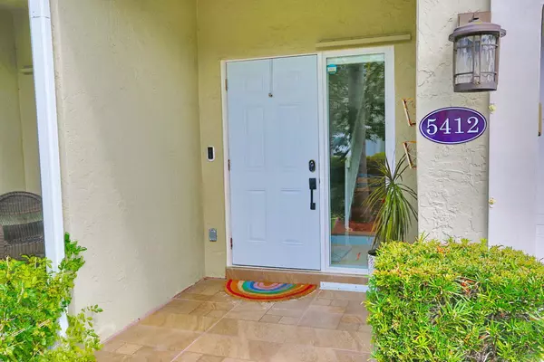 Lighthouse Point, FL 33064,5412 Pointe Villa DR B