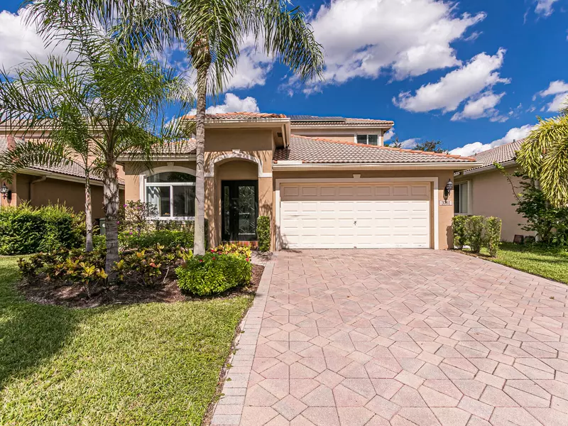 3761 Woodfield CT, Coconut Creek, FL 33073