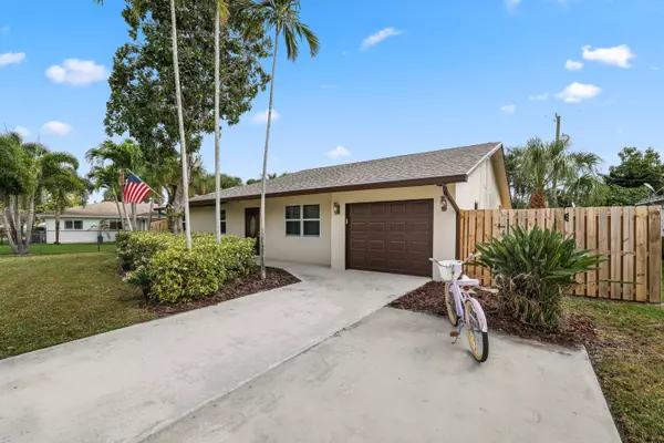 Delray Beach, FL 33444,2995 Eagle DR