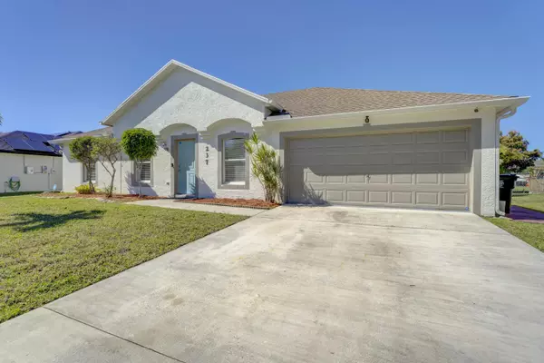 Port Saint Lucie, FL 34984,237 SW Holden TER