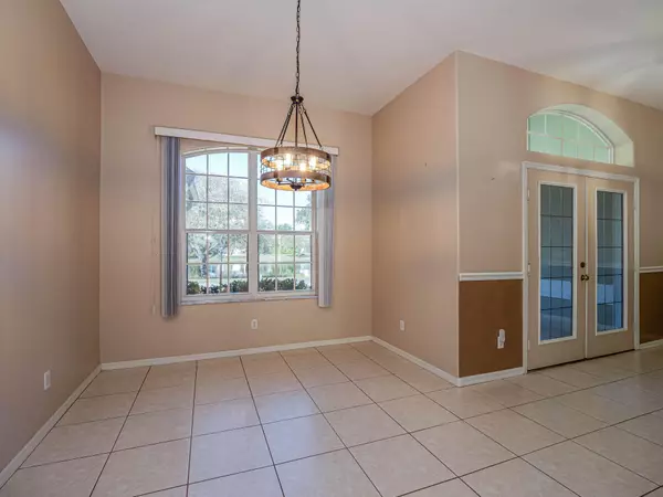 Vero Beach, FL 32967,6439 53rd CIR