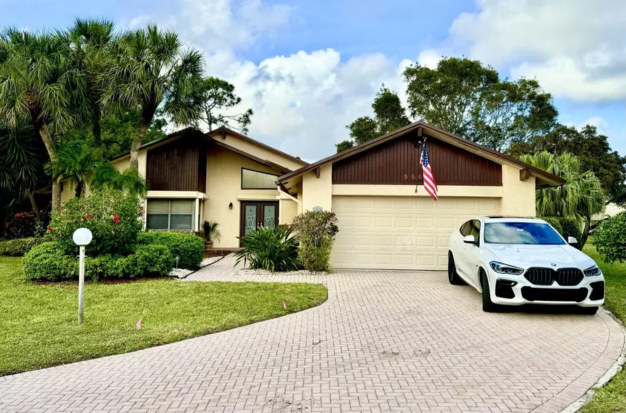 5569 Glen Abbey CT, Delray Beach, FL 33484