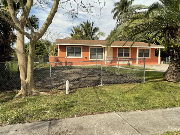 South Bay, FL 33493,130 SW 5th AVE