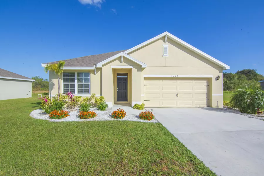 3242 Trinity CIR, Fort Pierce, FL 34945