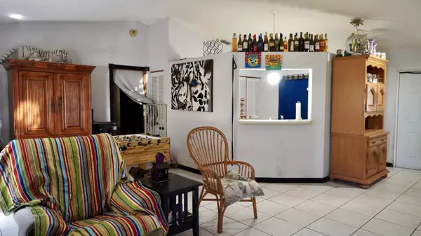 Port Saint Lucie, FL 34953,933 SW Liberty AVE