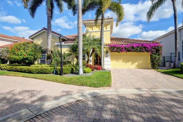 6531 NW S Somerset CIR, Boca Raton, FL 33496