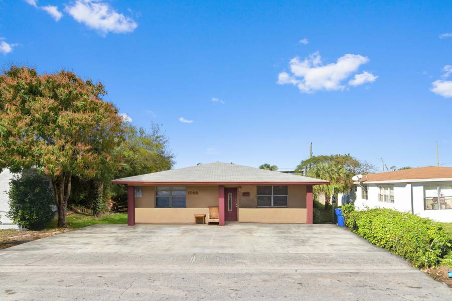 1036 W 31st ST, Riviera Beach, FL 33404