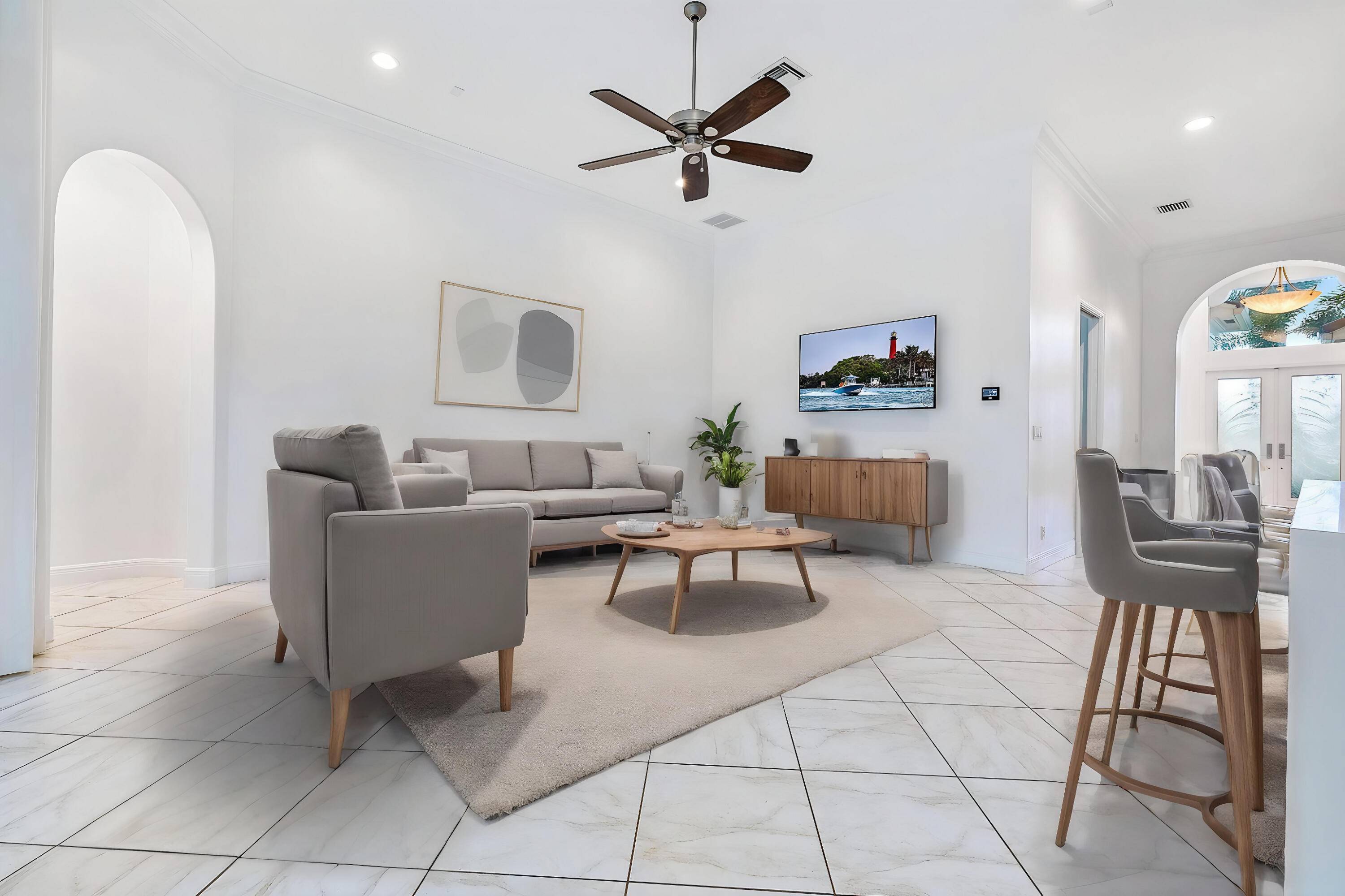 West Palm Beach, FL 33411,6448 Garden CT