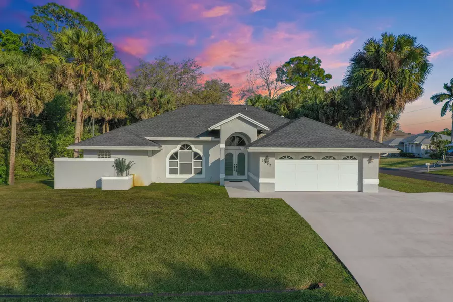 2397 SW Dodge TER, Port Saint Lucie, FL 34953