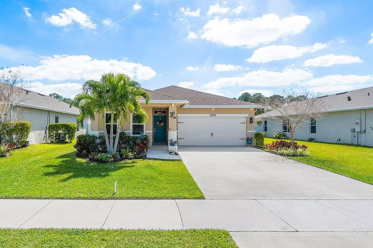 Stuart, FL 34997,3890 SE Lee ST