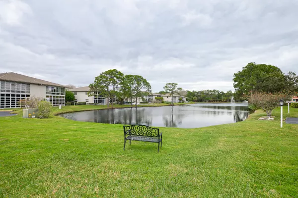 7 Lake Vista TRL 201, Port Saint Lucie, FL 34952