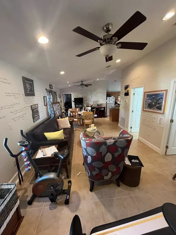 Port Saint Lucie, FL 34952,2592 SE Kaycee CT