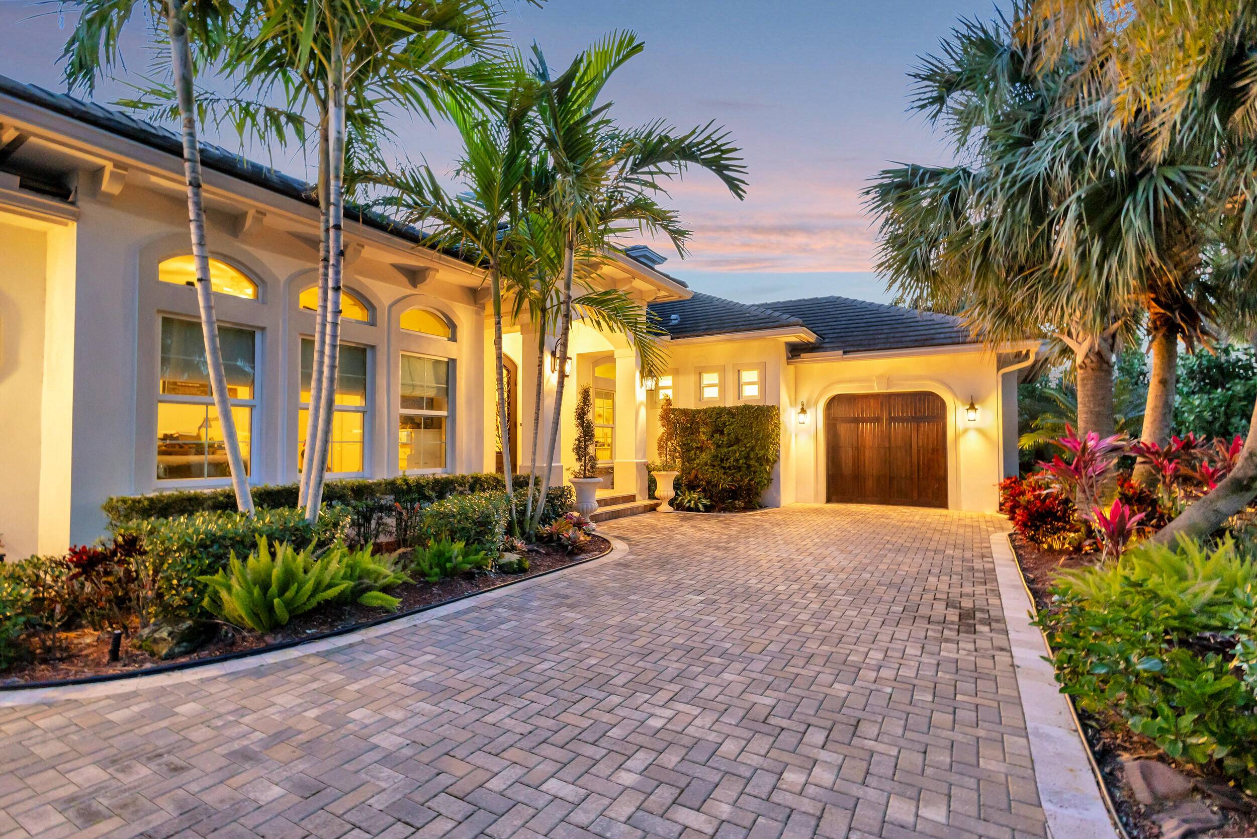 North Palm Beach, FL 33408,2138 Ascott RD