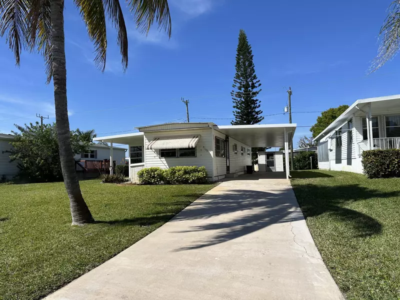 7139 SE Ridgeway TER, Hobe Sound, FL 33455