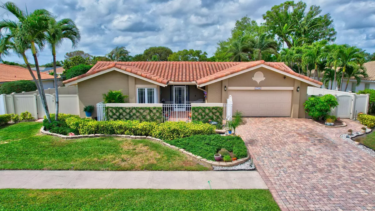 Boca Raton, FL 33487,17745 Foxwood WAY