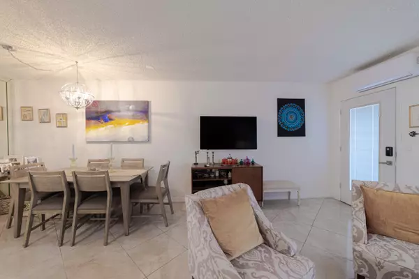 Hallandale Beach, FL 33009,800 SW 11th AVE 18a