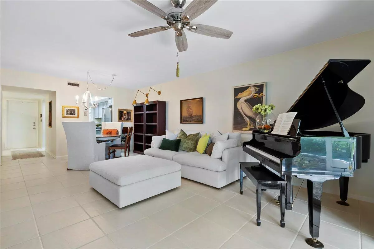 Riviera Beach, FL 33404,1250 Sugar Sands BLVD 111