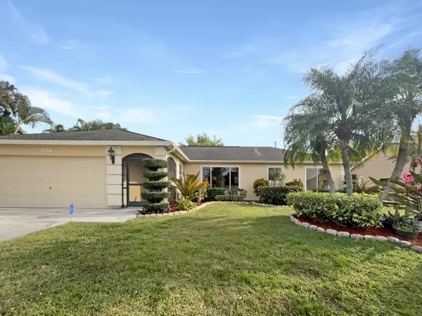 3077 SE Wake RD, Port Saint Lucie, FL 34984