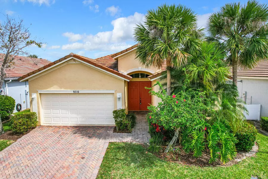 9710 SW Lindale Trace BLVD, Port Saint Lucie, FL 34987