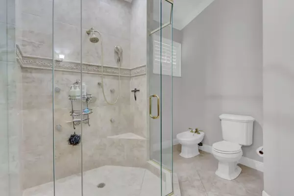 Boca Raton, FL 33496,3352 NW 53rd CIR