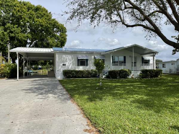 2401 SE 29th ST,  Okeechobee,  FL 34974