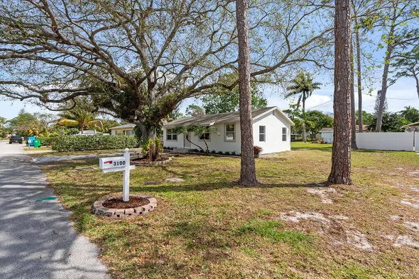 Palm Springs, FL 33461,3100 Evans DR