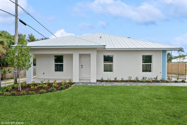 2134 NE Arch ST, Jensen Beach, FL 34957