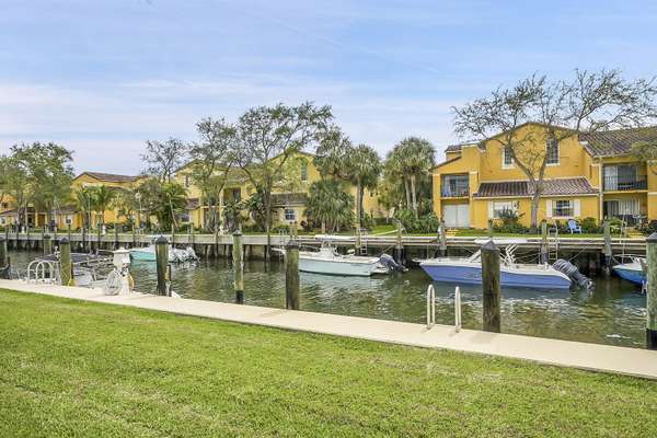 120 Lehane Ter TER 119,  North Palm Beach,  FL 33408