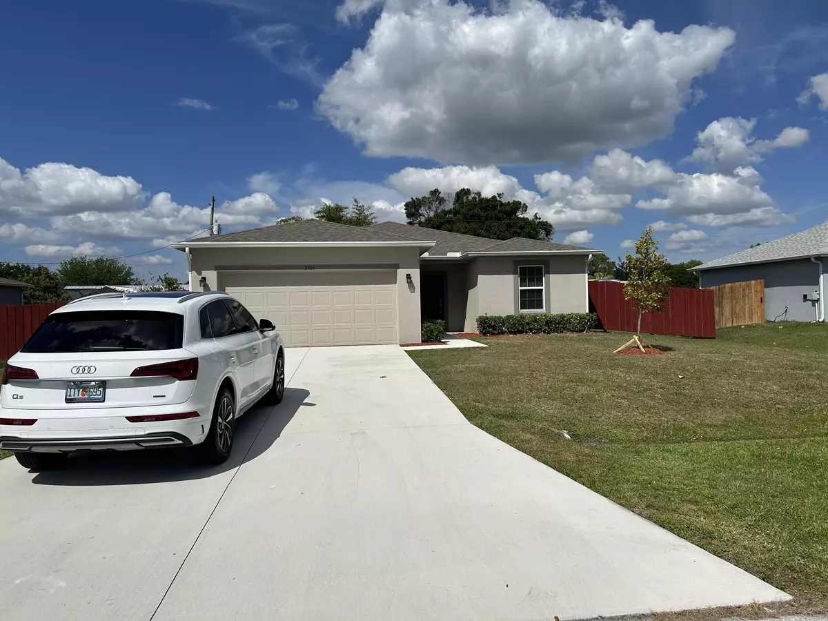 Port Saint Lucie, FL 34952,2326 SE Patio CIR