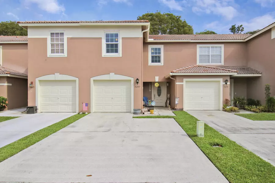 5297 Pine Meadows Rd, Lake Worth, FL 33463