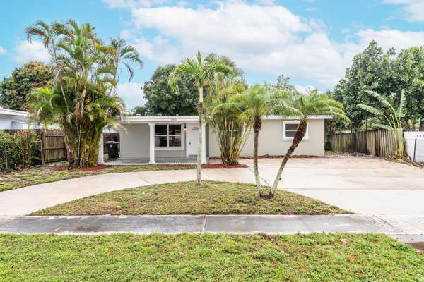 2396 Lynn DR,  West Palm Beach,  FL 33415