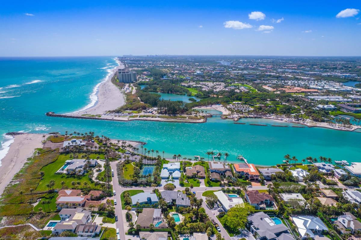 Jupiter Inlet Colony, FL 33469,73 Colony RD