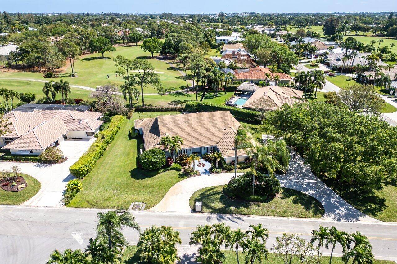 570 N Country Club DR, Atlantis, FL 33462