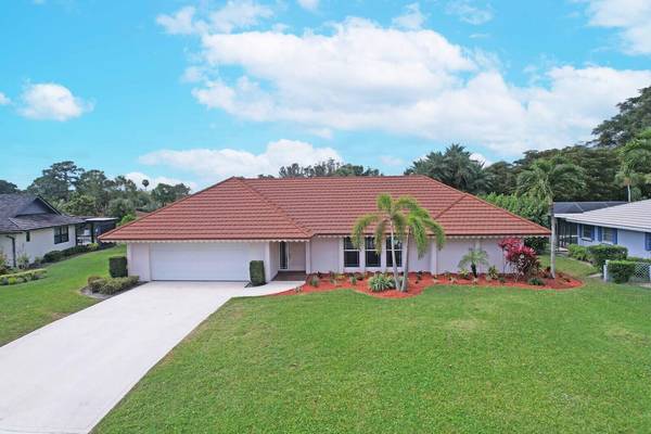 4208 Hickory DR,  Palm Beach Gardens,  FL 33418