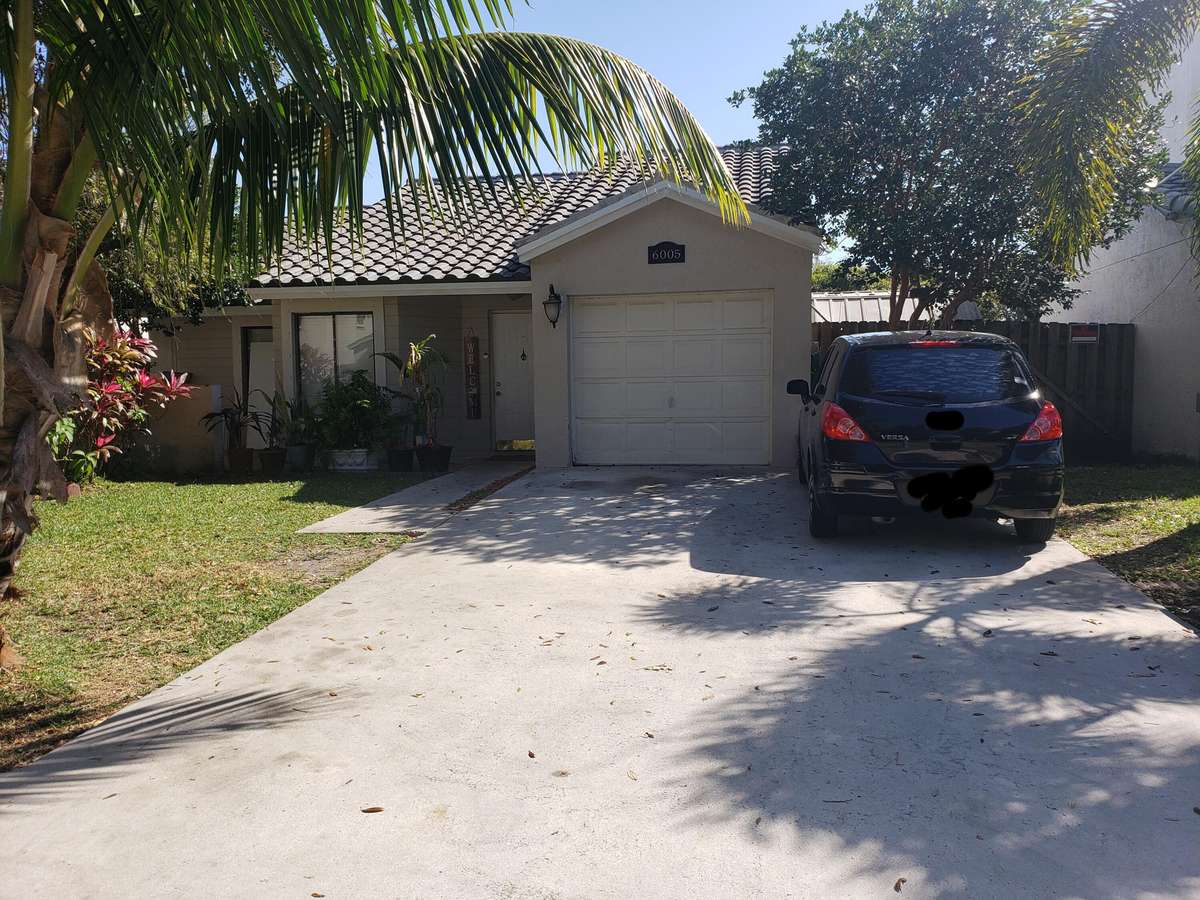 Lake Worth, FL 33463,6005 Strawberry Fields WAY