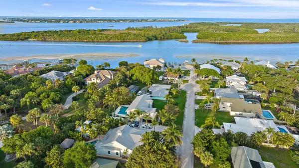 5573 SE Harbor TER, Stuart, FL 34997