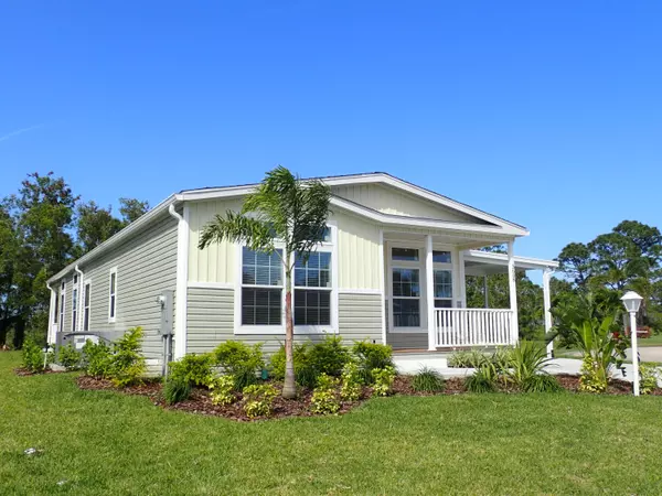 Port Saint Lucie, FL 34952,3608 Red Tailed Hawk DR