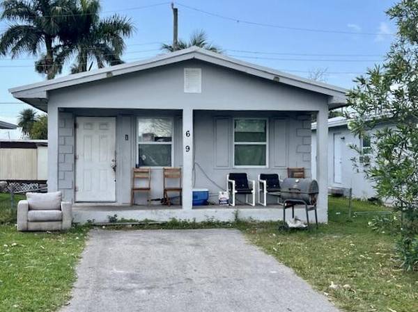 629 Amaryllis AVE, Pahokee, FL 33476