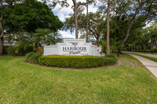 Greenacres, FL 33413,108 Harbour Pointe WAY 108