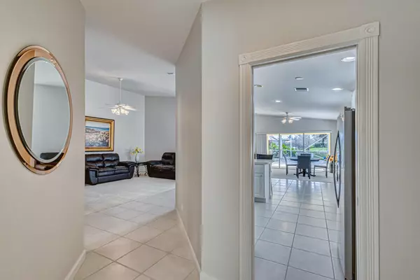 Palm Beach Gardens, FL 33418,5063 Magnolia Bay CIR