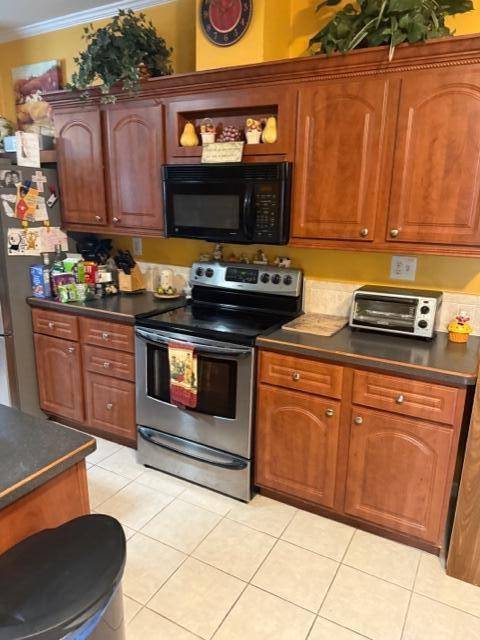 Port Saint Lucie, FL 34952,20 Madrid LN