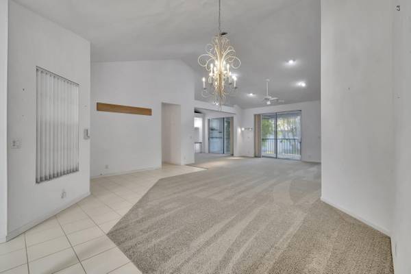 Boynton Beach, FL 33437,11563 Briarwood CIR 4