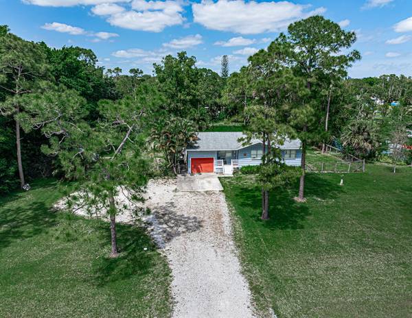 13837 N 56th PL,  The Acreage,  FL 33411