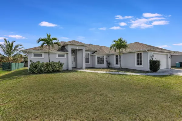 638 SW Hamberland AVE, Port Saint Lucie, FL 34953