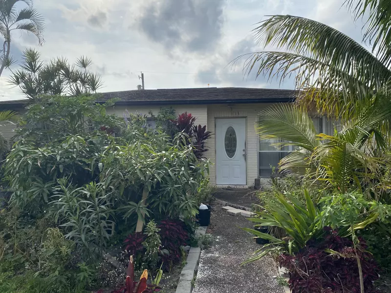 1513 Tropical DR, Lake Worth Beach, FL 33460