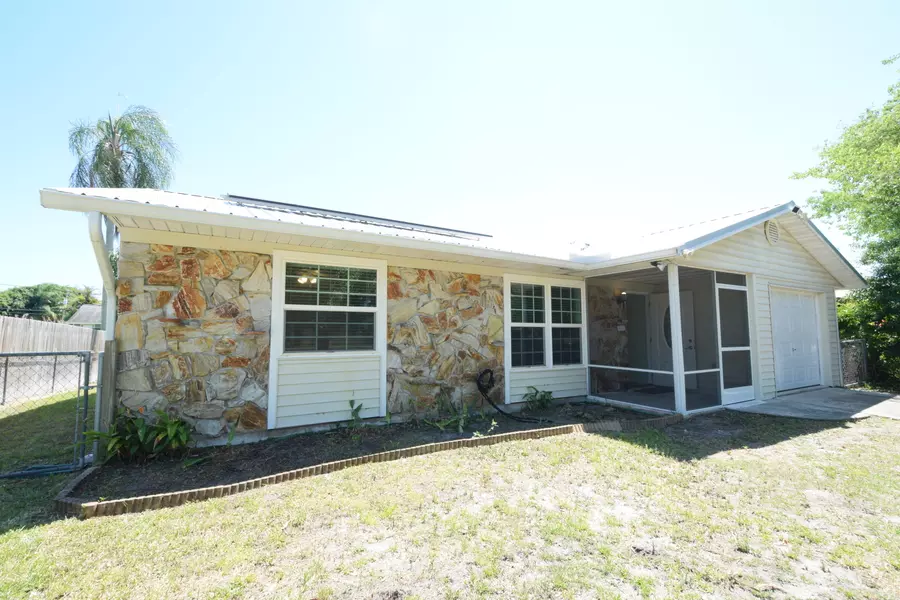 3018 SE Salerno RD, Stuart, FL 34997