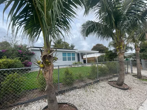 1017 S D ST, Lake Worth Beach, FL 33460